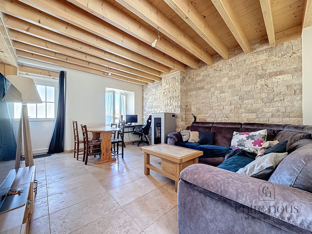 MAISON A VENDRE A VAL DE VIRIEU 85M2