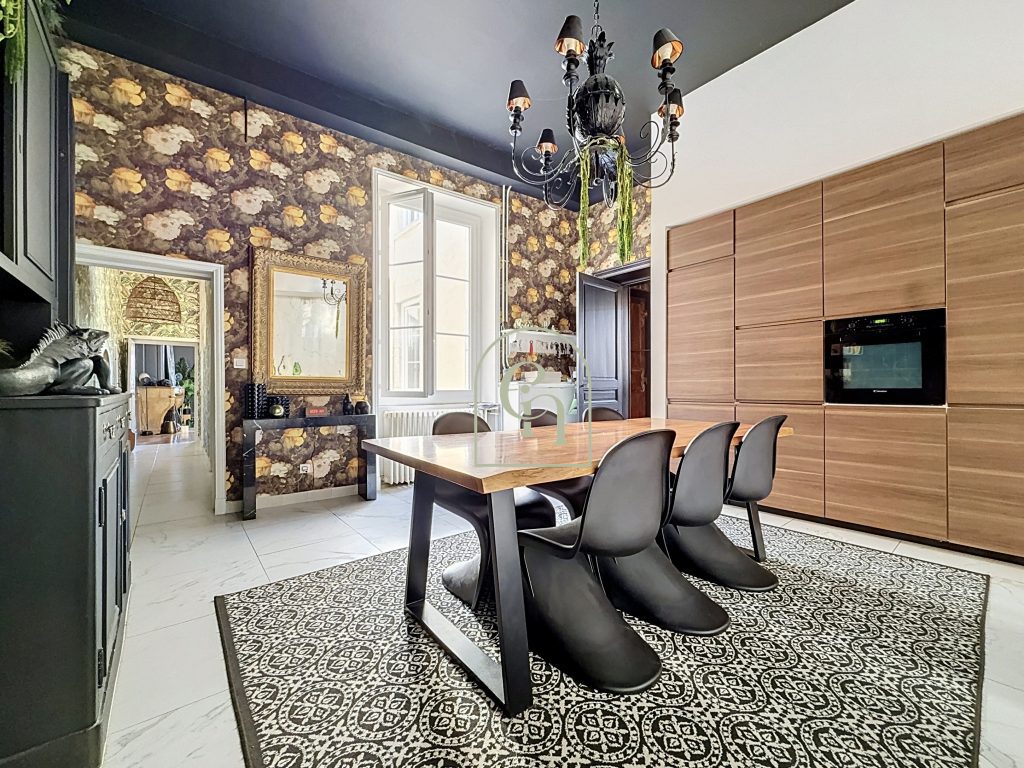 Vienne, coeur historique — un appartement qui a une âme 252 m