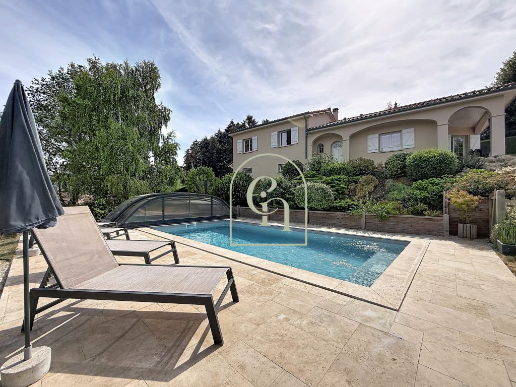 Maison T4 à vendre à Cours-la-Ville de 108m2 avec piscine